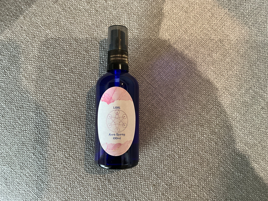 Love aura spray