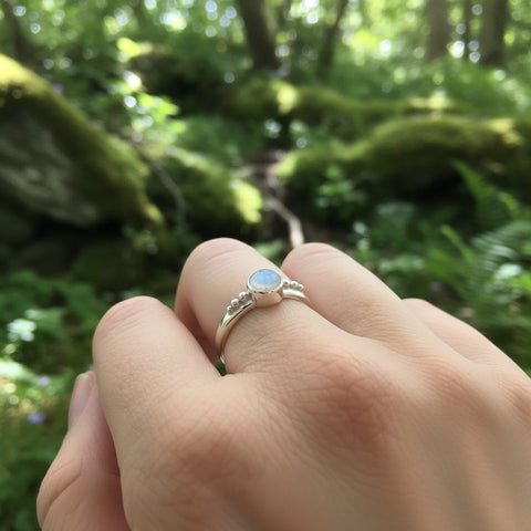 Sterling Sliver Moonstone - Size 7