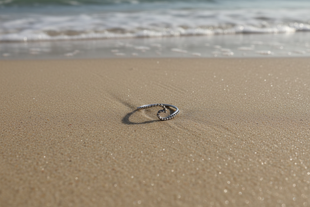 Silver Studded Wave Ring size 10