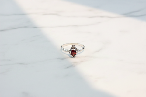 Silver Teardrop Garnet Ring Size 10