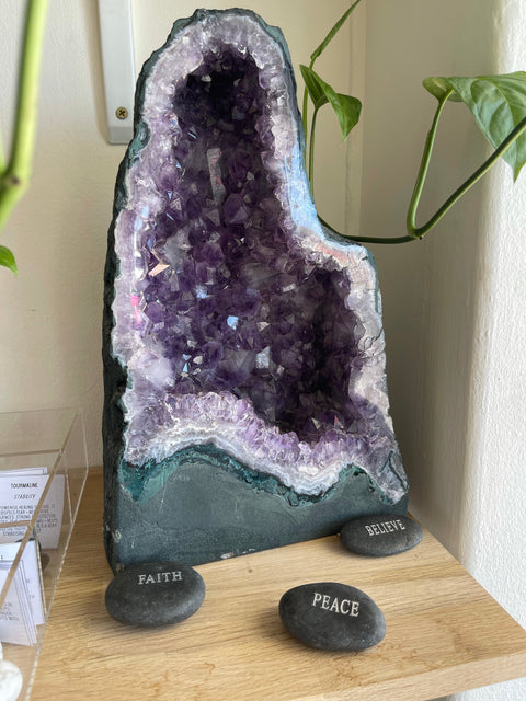 Amethyst Cave 10.24kg