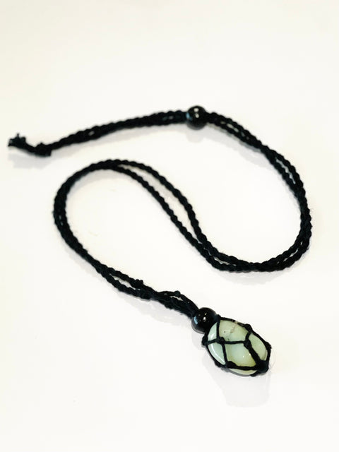 Macrame Beaded Gem Holder Black